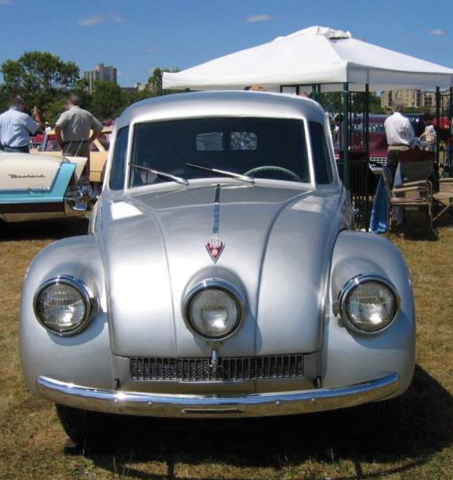  Tatra T87 Sedan 1940 года  (фото 1 из 4)